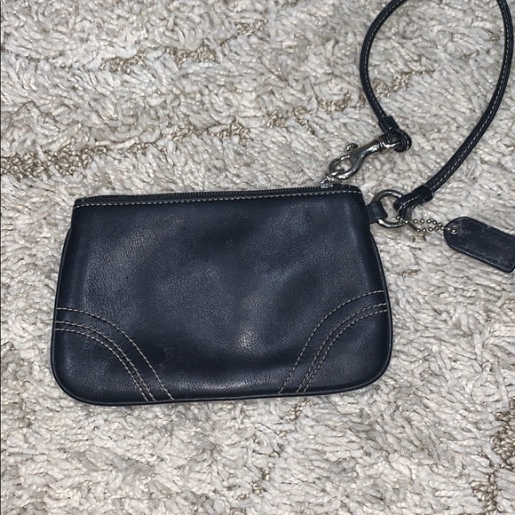 Coach: Black Leather Wristlet - Picture 3 of 5